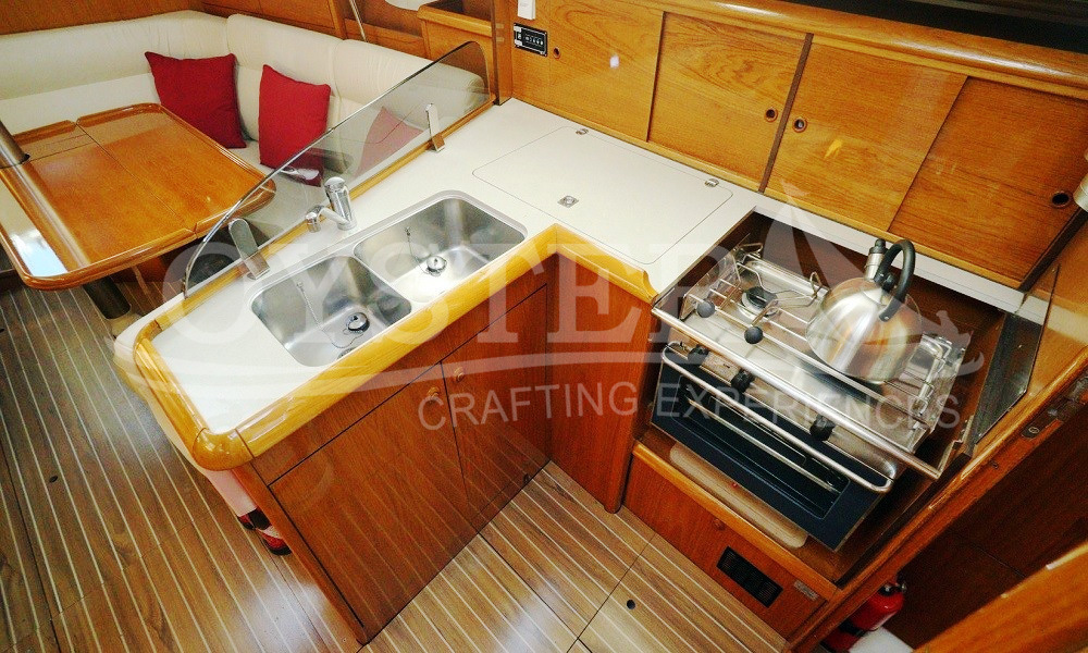 Copy of Oyster Sailing_Hanse 320 (7)