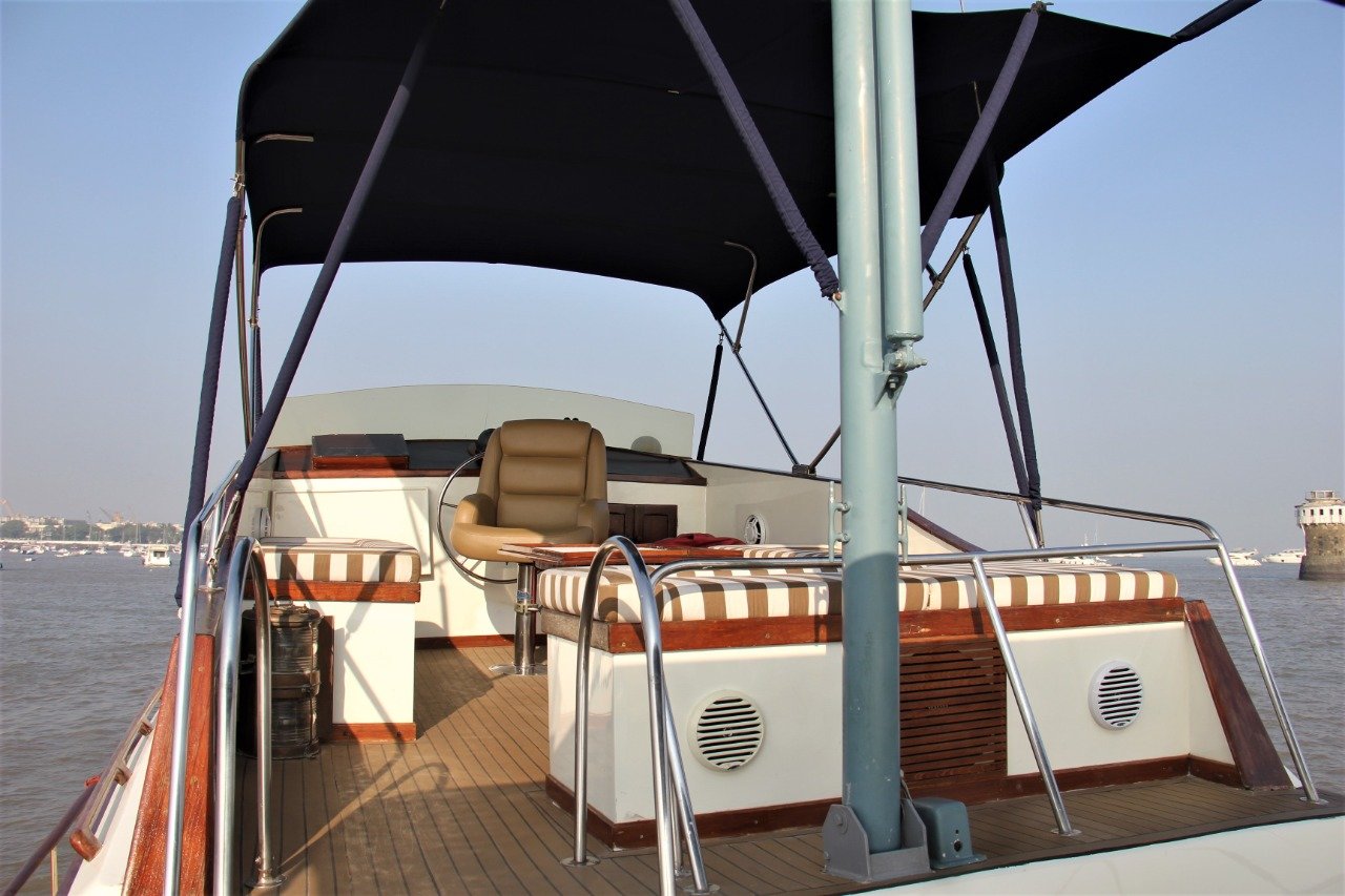 Oyster Sailing Genesis (1)