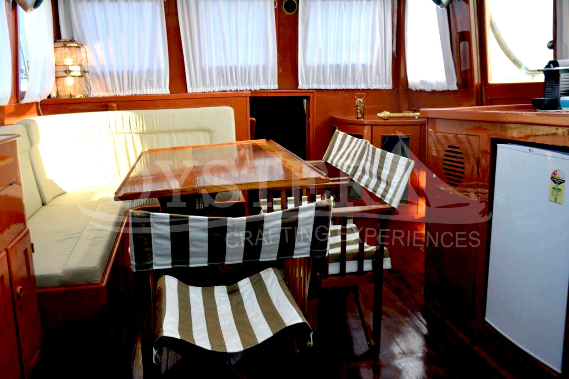 Oyster Sailing Genesis (19)