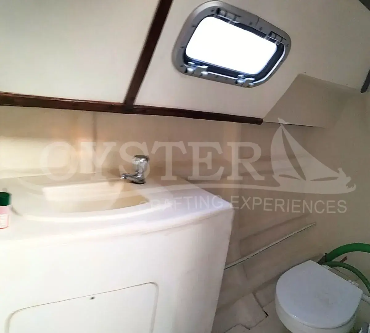 Oyster Sailing Xs27 Tikla queen (3)