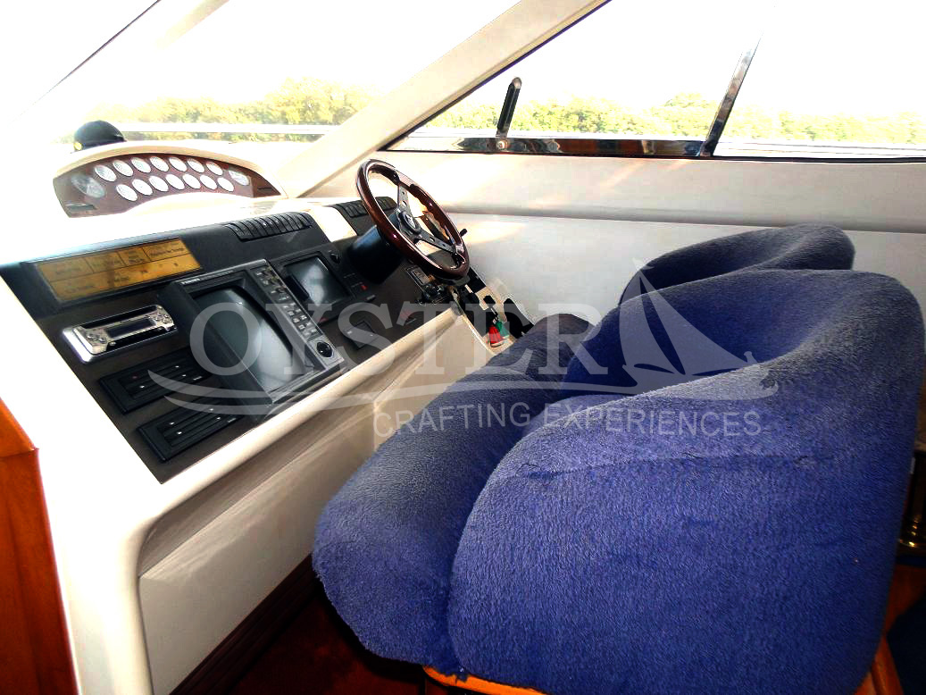 Oyster Sailing_Fairline 55 (24)