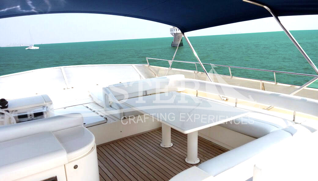 Oyster Sailing_Ferretti 880 (14)