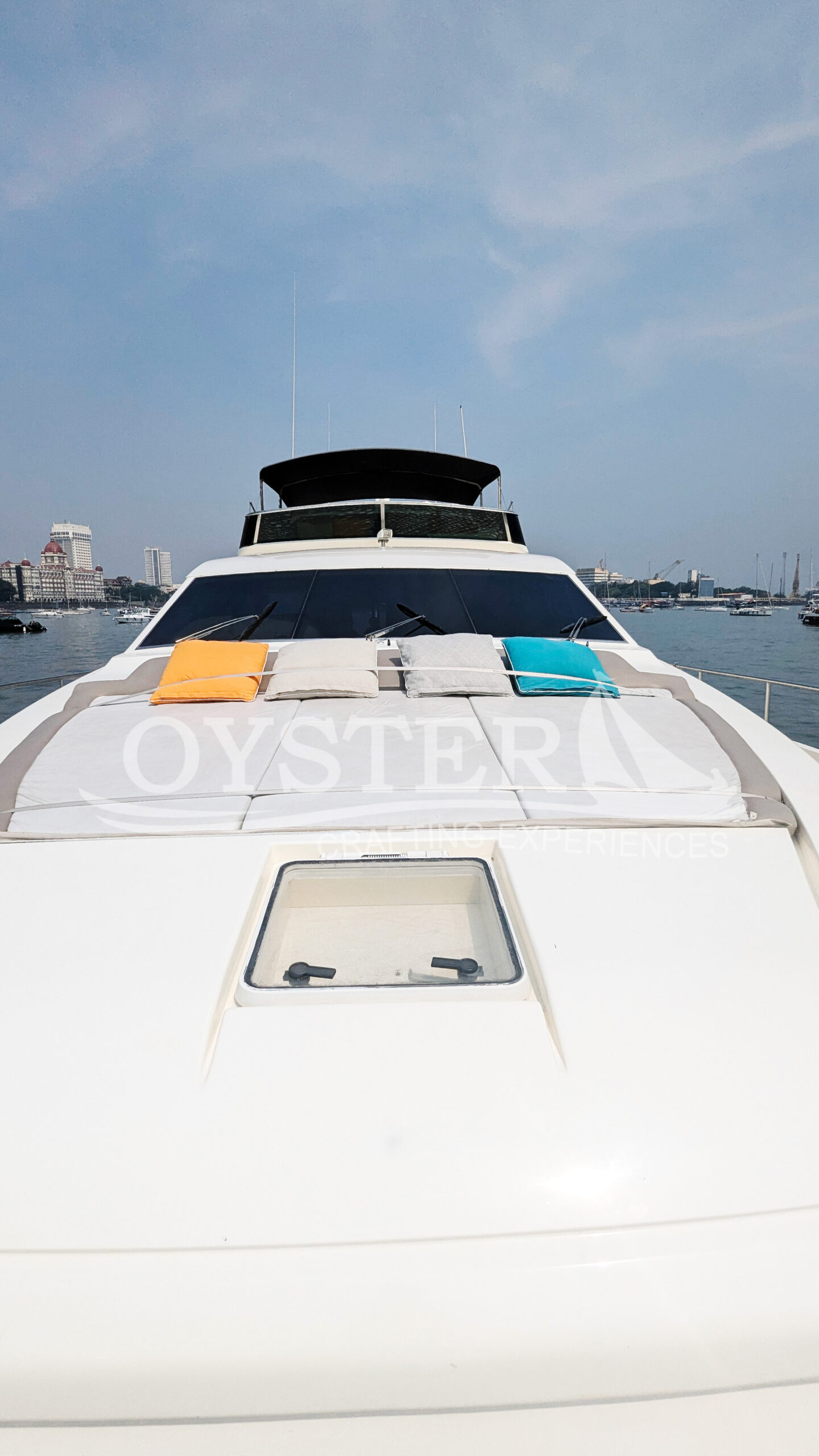 Oyster Sailing_Ferretti 880 (18)