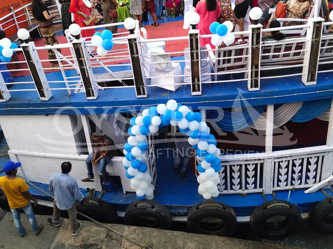 Ferry_Oyster_Sailing.jpg (1)