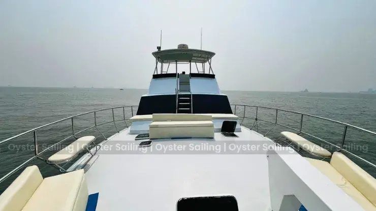 Royal Lady Yacht Mumbai